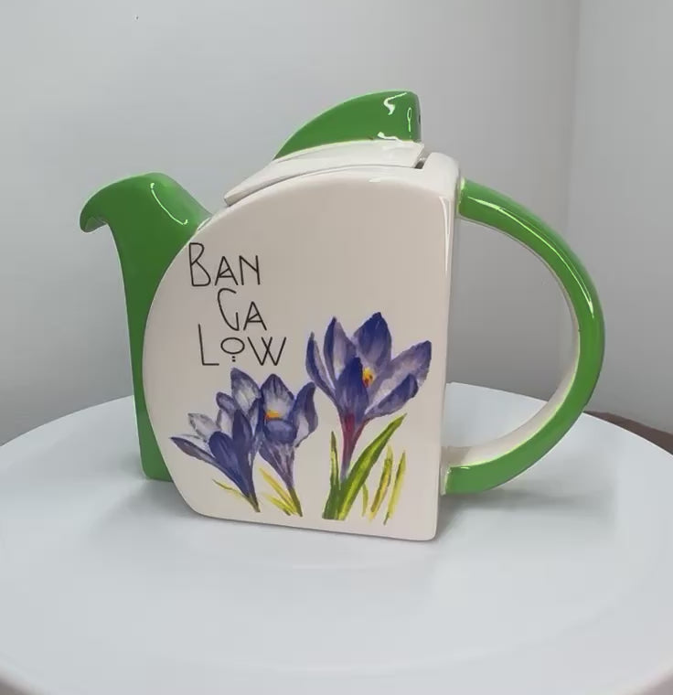 Bangalow-crocus-flower-teapot