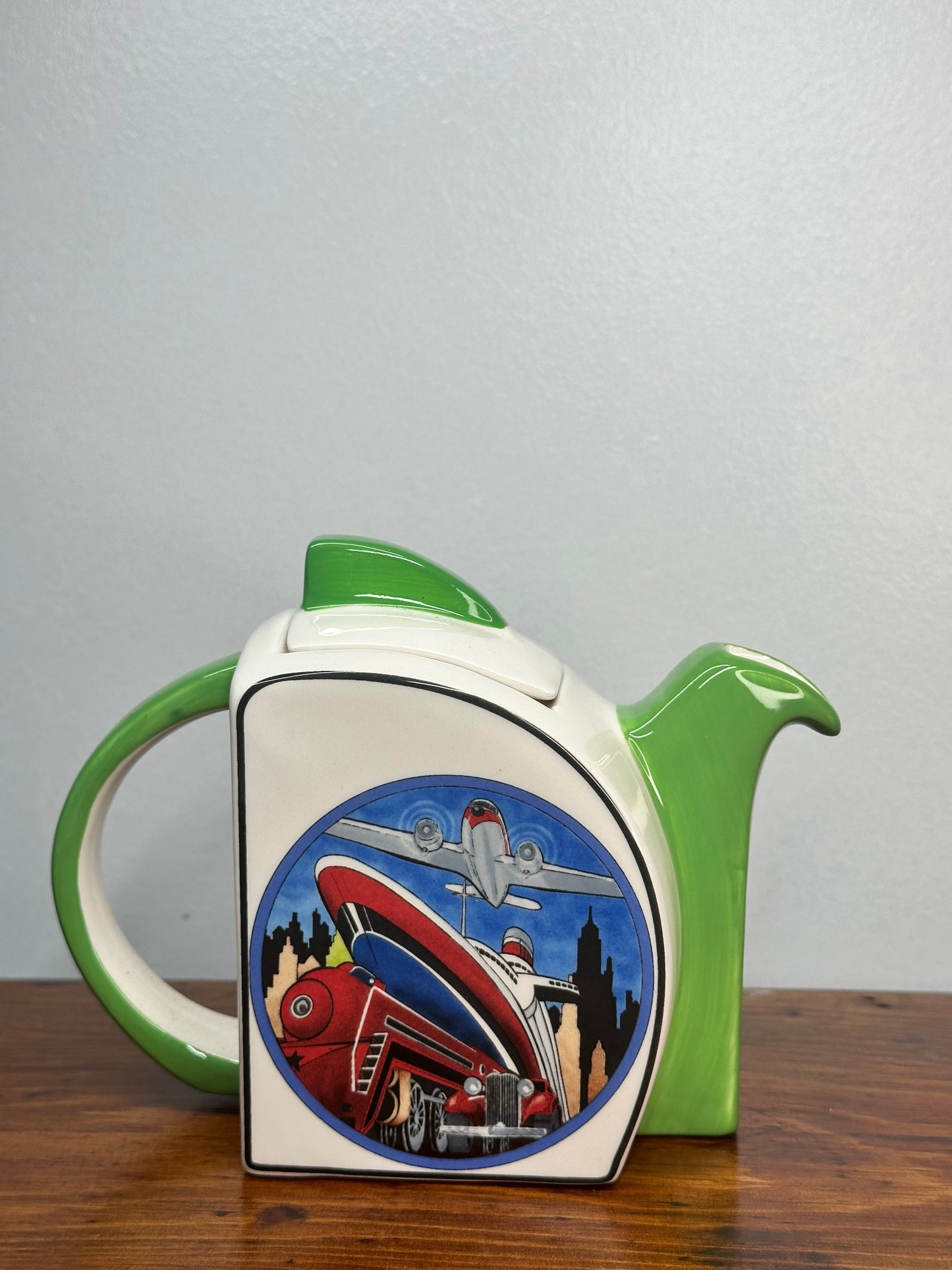 Yesteryear Transport Teapot (circular design)